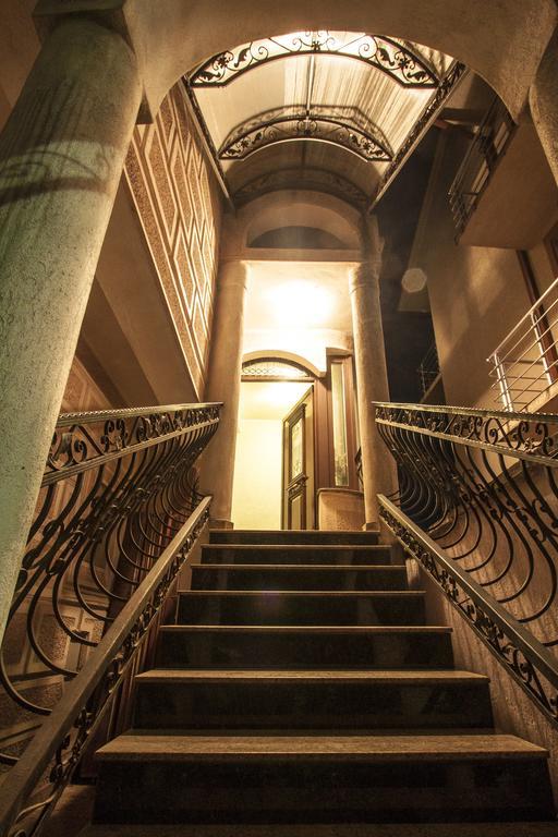Exclusive Apartment/penthouse Apartment *